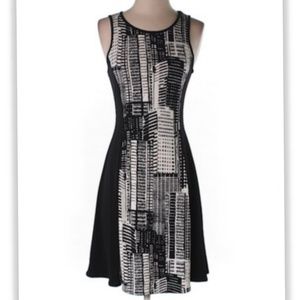 Banana Republic Small Black White City Scape Dress